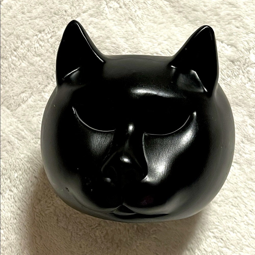 Vintage Black Cat Head Sculpture for Halloween 🎃 or more. 4”